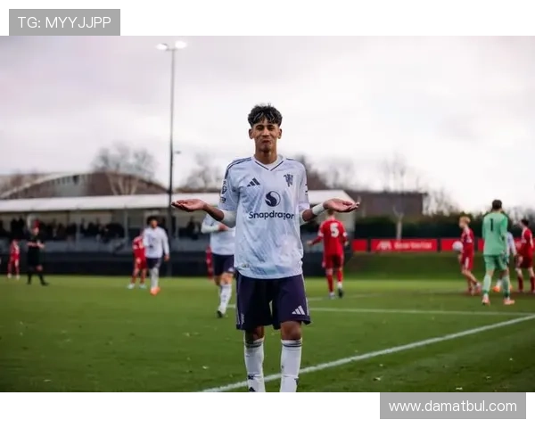 卡里克驾车160英里观赛 15岁加布里埃尔大放异彩